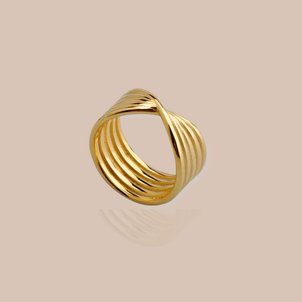 Melody Twisted Ring
