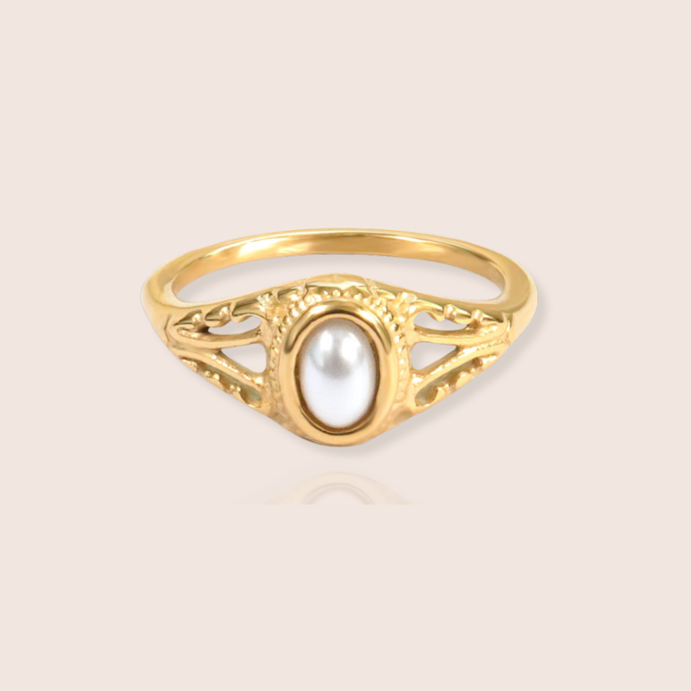 Sabrina Pearl Ring